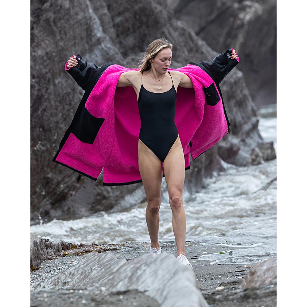 Dryrobe Advance Adults Change Robe, Black/Pink