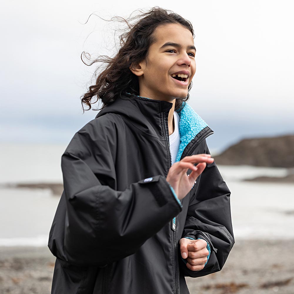 Dryrobe Advance Kids Change Robe, Black/Blue